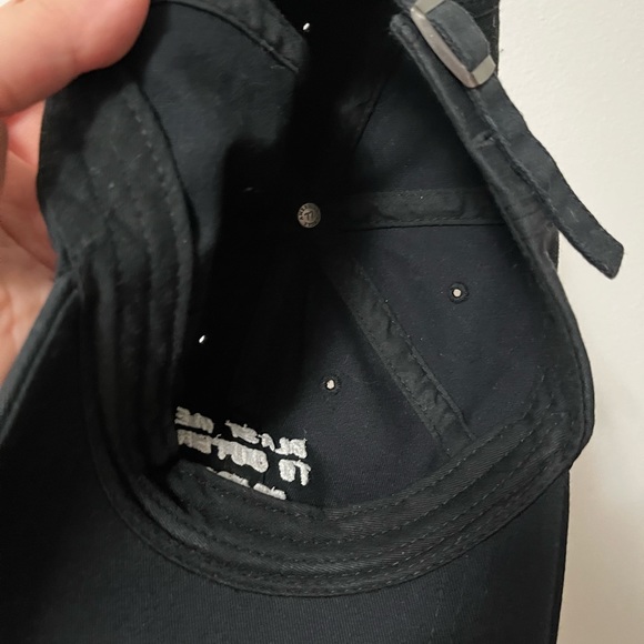 black cap - Picture 5 of 5